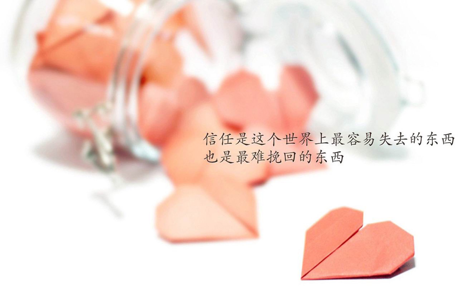 乌帕梅卡诺续约拜仁慕尼黑，乌帕梅卡诺 拜仁